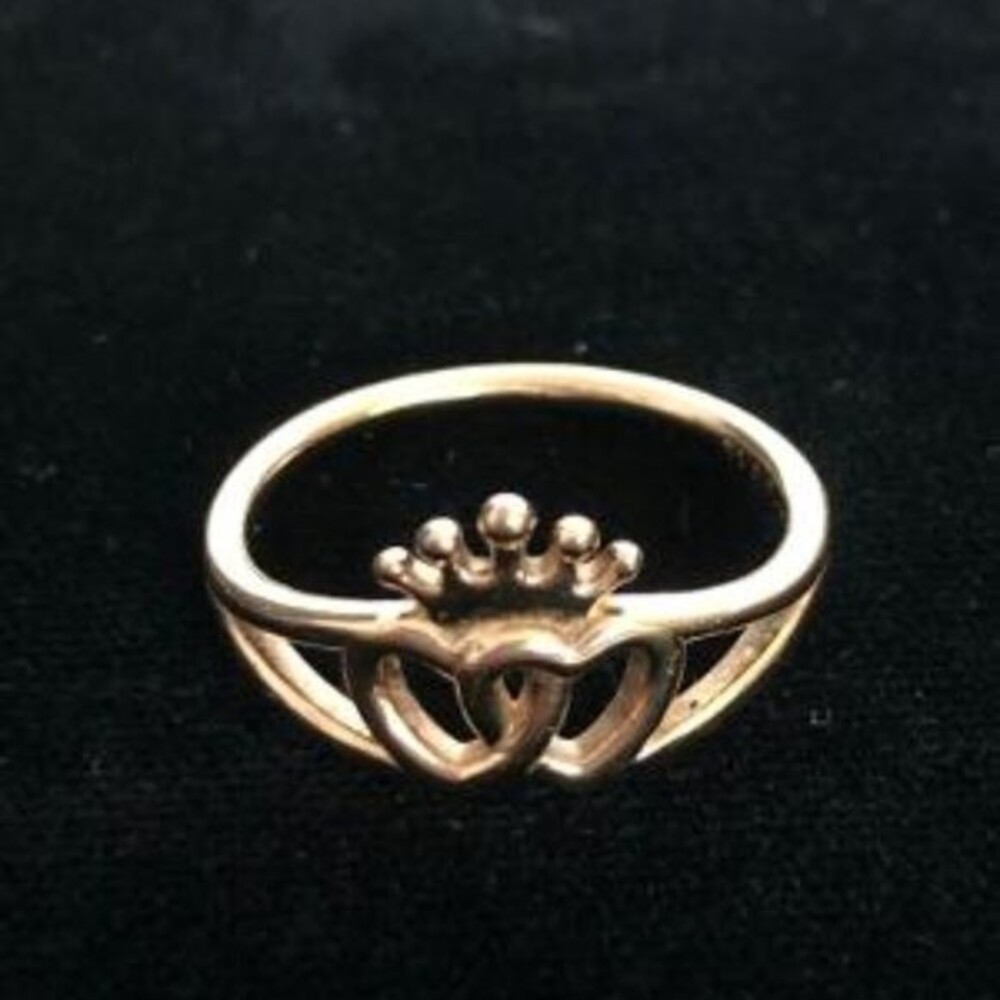 PANDORA ROSE CROWN & INTERTWINED HEARTS RING